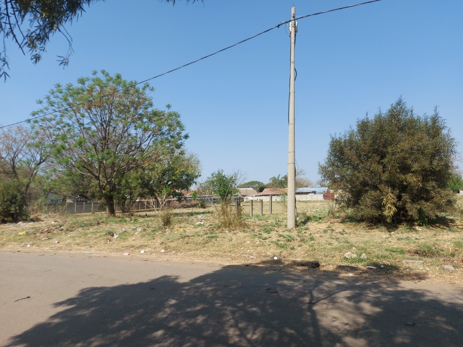 0 Bedroom Property for Sale in Oos Einde North West